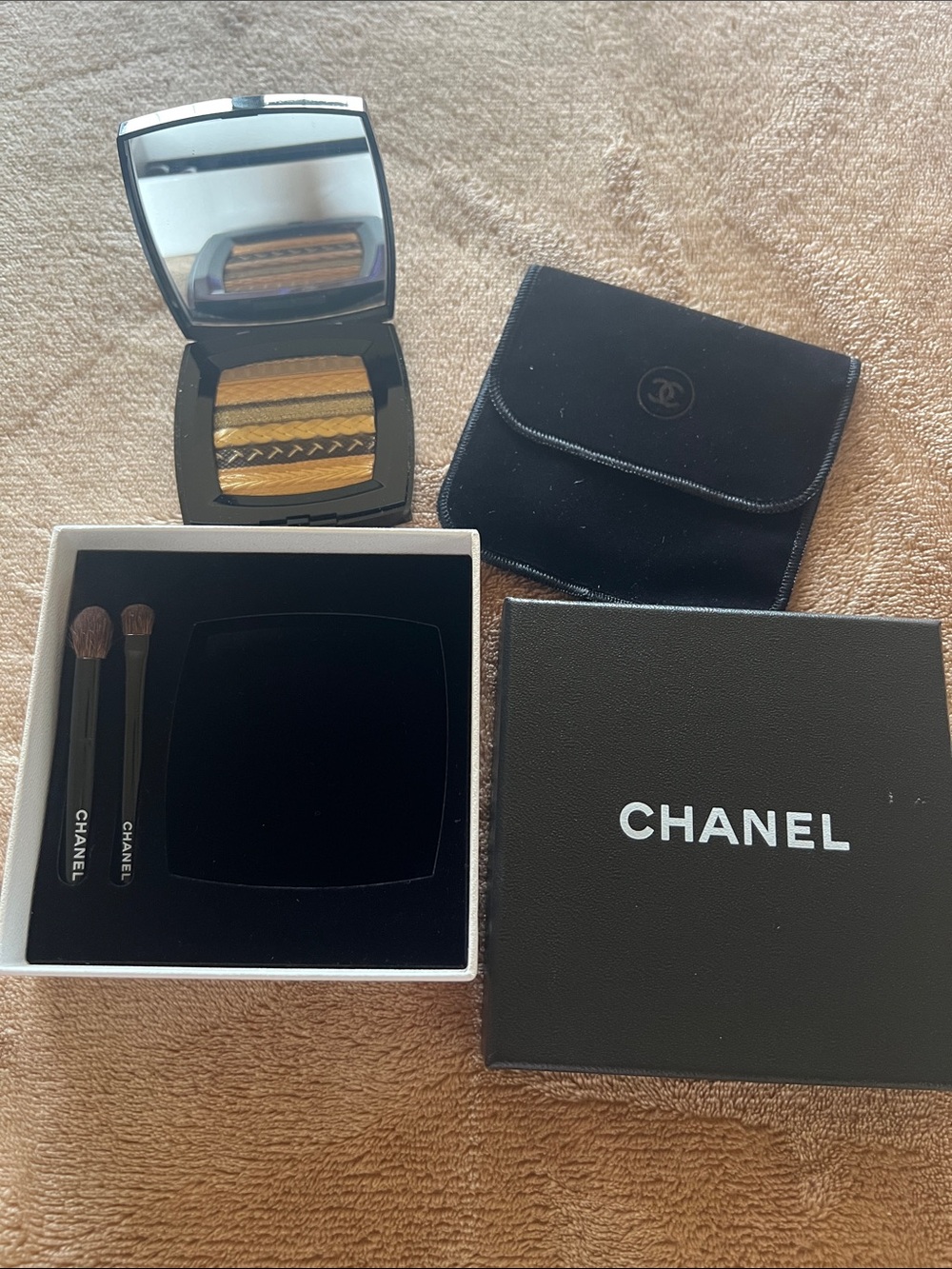 Chanel compact makeup set